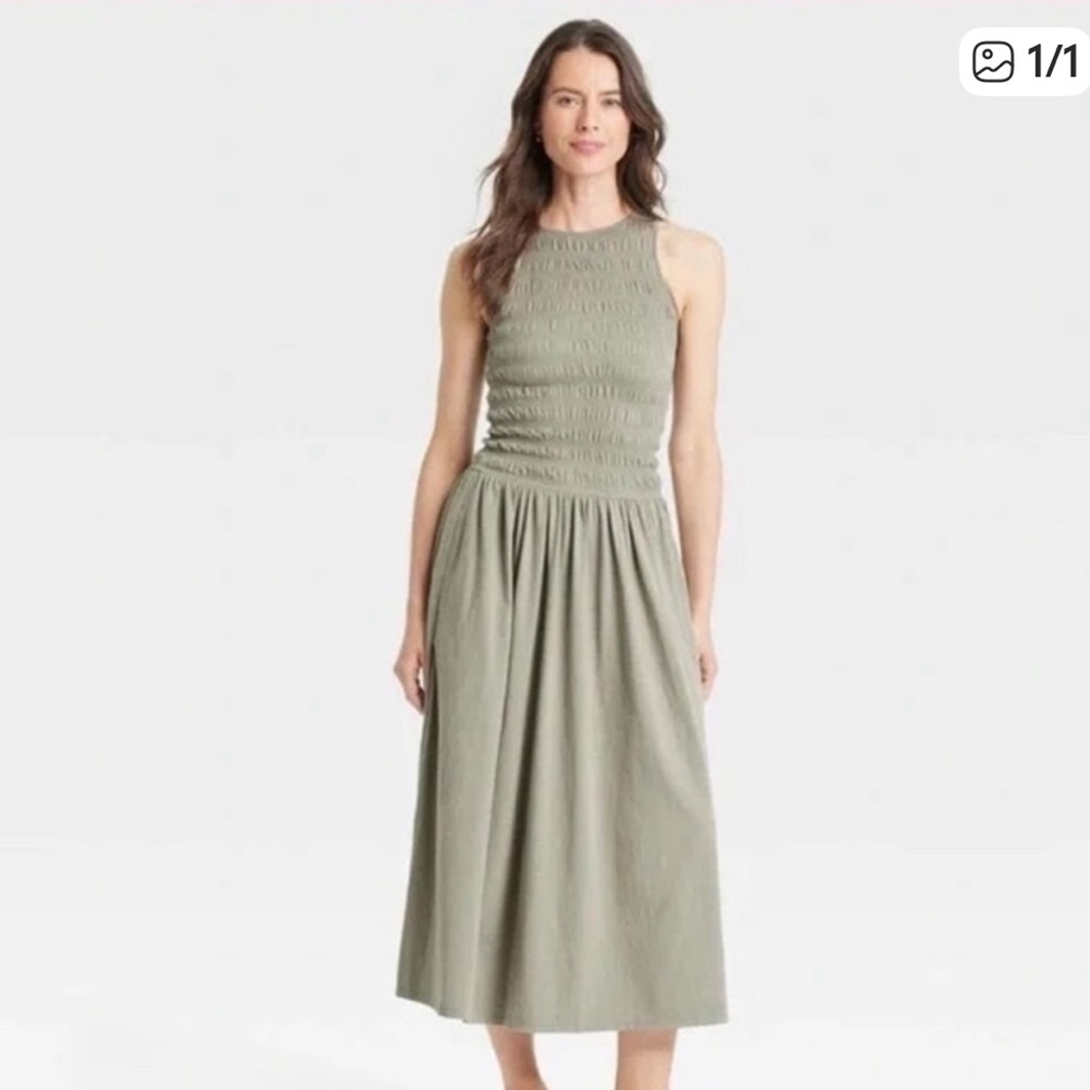 Universal Thread Elegant Olive Green Smoked A - Line Sleeveless Dress